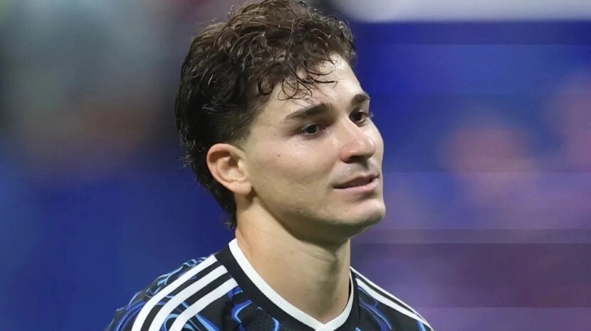 Julián Álvarez recibió la peor noticia y está preocupado por su futuro