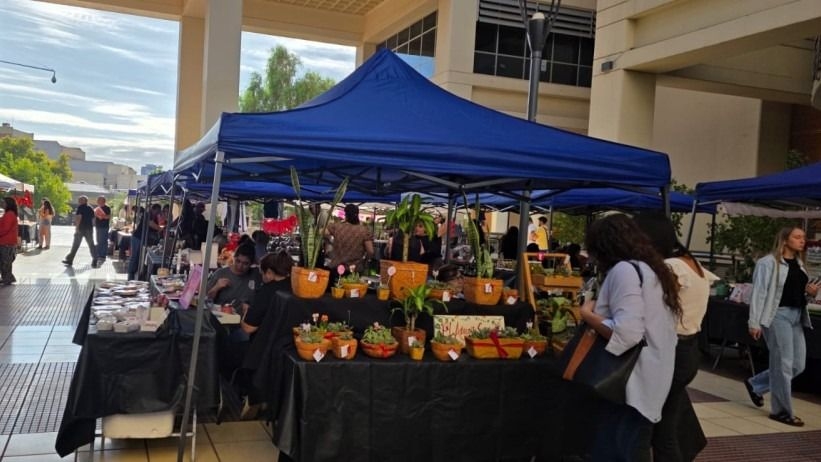 Verduras, miel y aceite de oliva en la Feria Agroproductiva en el Centro Cívico