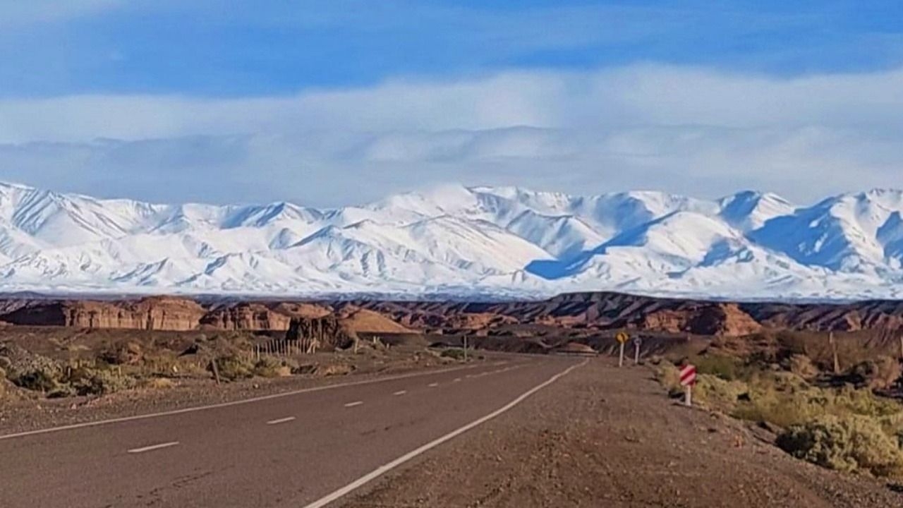 Emitieron una alerta naranja por fuertes nevadas en la cordillera de San Juan