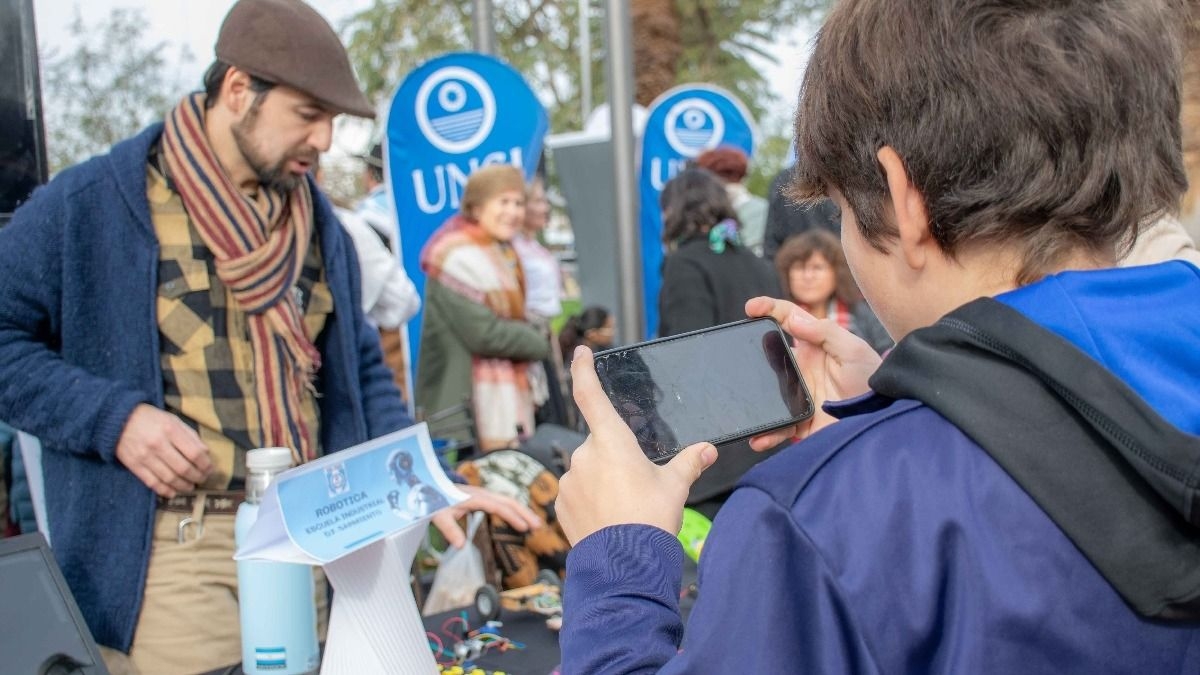 La UNSJ llega a Albardón con una nueva edición de “La U en la Plaza” 
