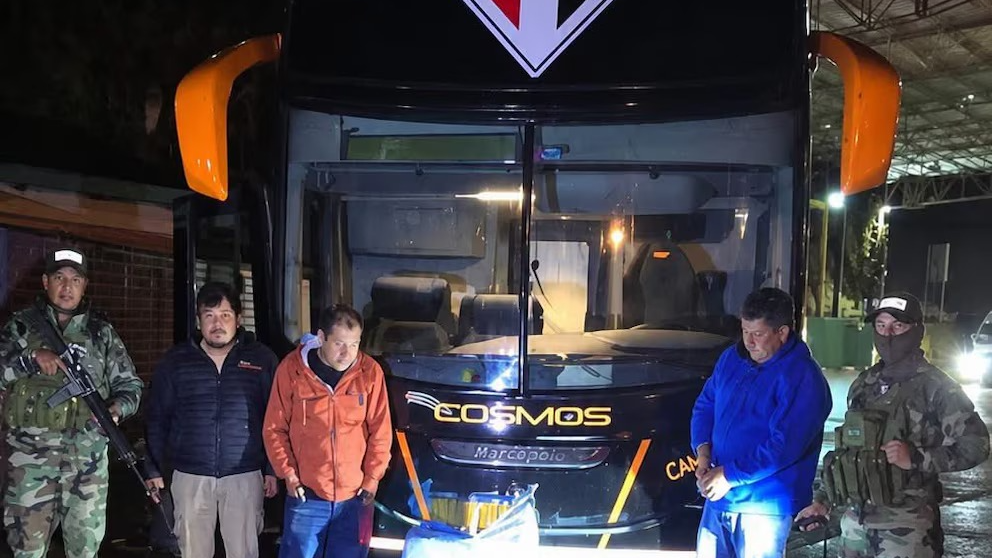Incautaron 86 kilos de marihuana en un micro preparado para trasladar a un plantel
