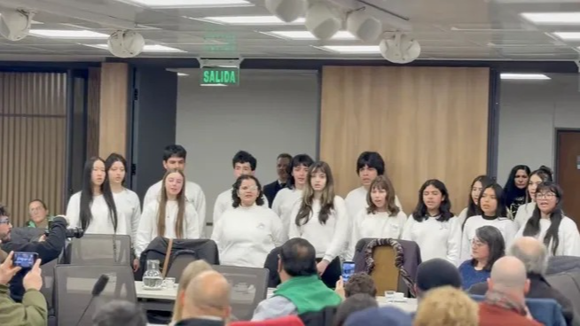 El Coro Nacional de Niños llevó su música al Congreso para evitar su cierre