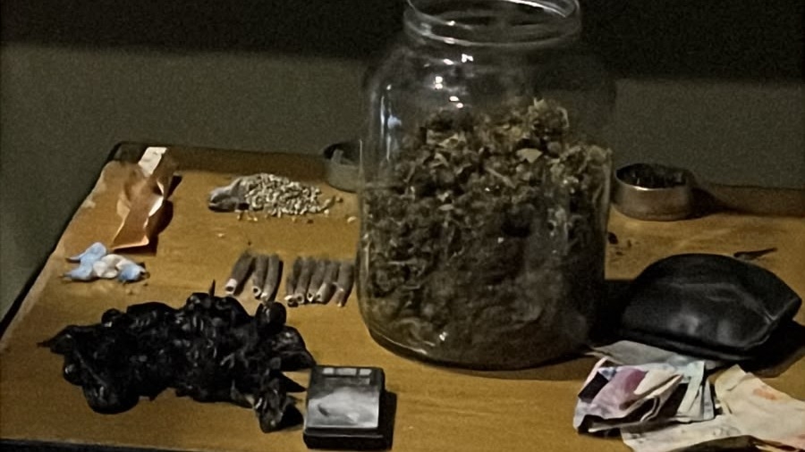 Secuestran droga, un arma y herramientas tras allanamientos en Caucete