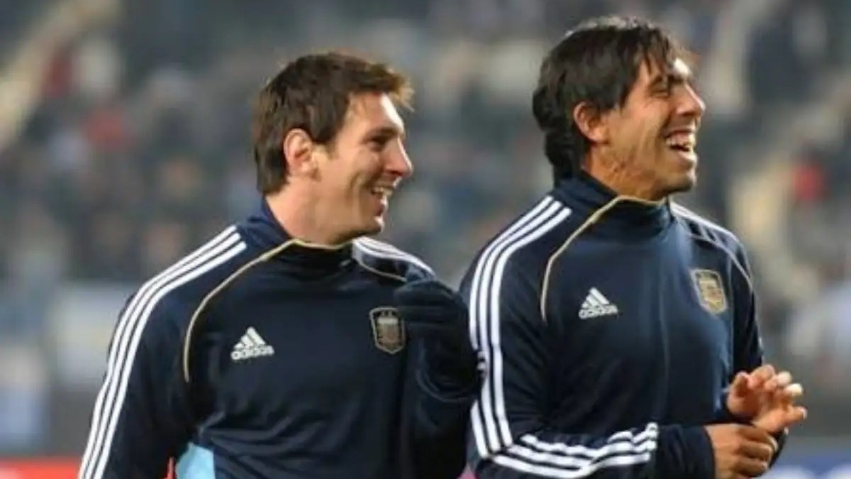 Carlos Tévez reveló la verdad del retiro de Messi tras la muerte de su papá