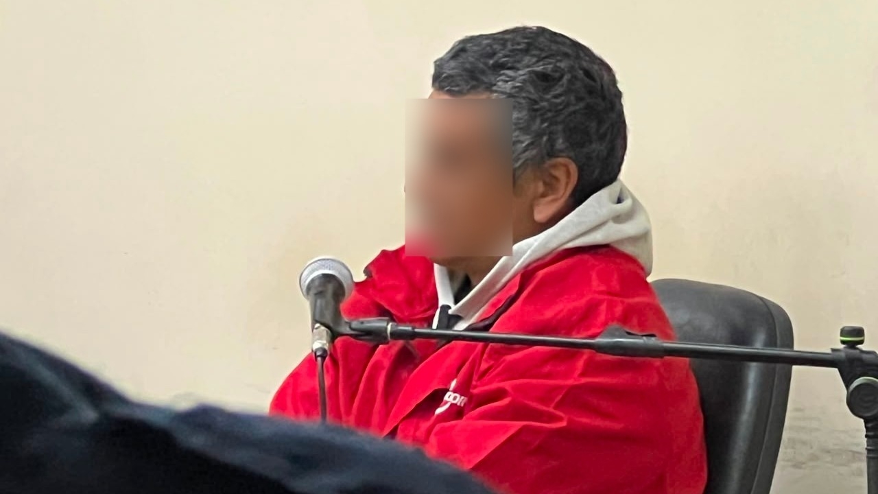 Denunció que la ex pareja de su madre la abusó durante nueve años