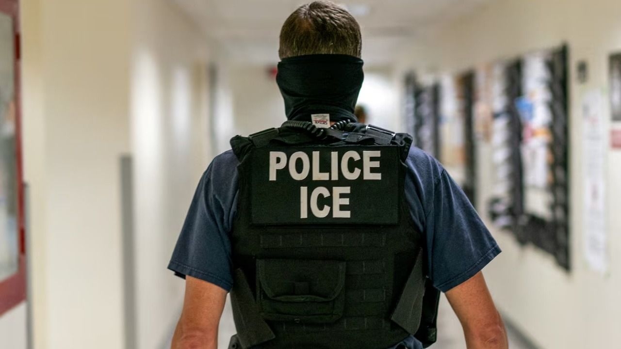 EEUU prepara guantes que dan descargas eléctricas para agentes del ICE