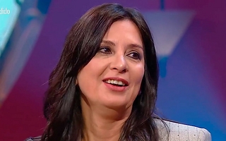 La famosa que comparte habitación con otra persona para "dividir gastos"