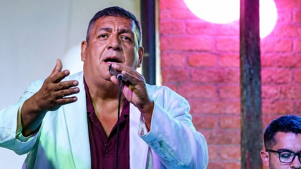 Detuvieron al músico “Ernestito” Villavicencio por presunto abuso sexual