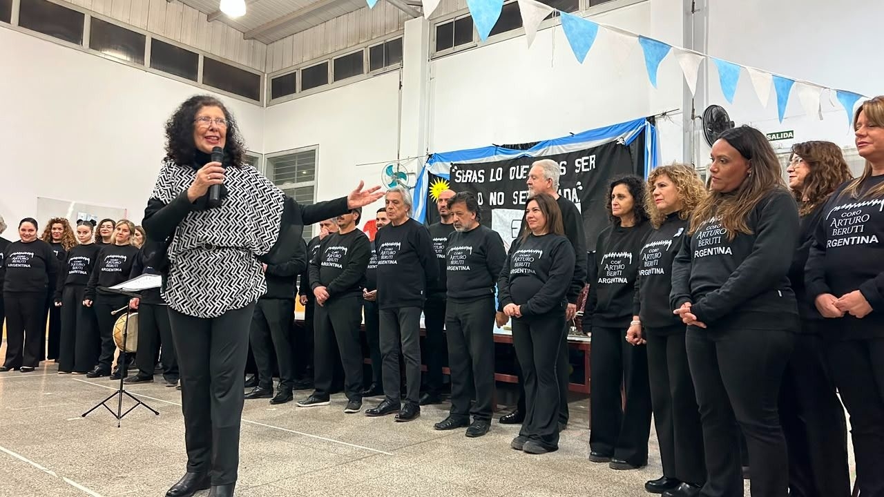 El Coro Beruti inició el circuito de conciertos comunitarios