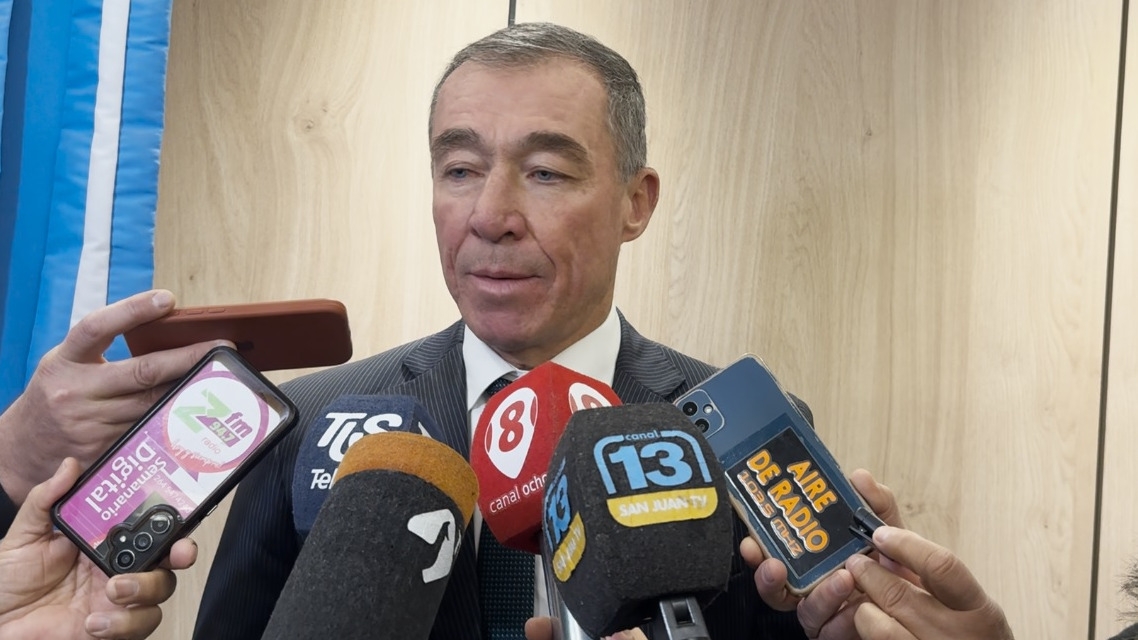 Fabián Martín: "Con 19 votos el acuerdo con Vicuña tiene mayoría y sería aprobado"