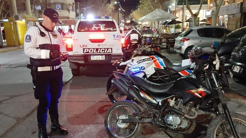 La Dirección D-7 secuestró una moto con pedido de captura