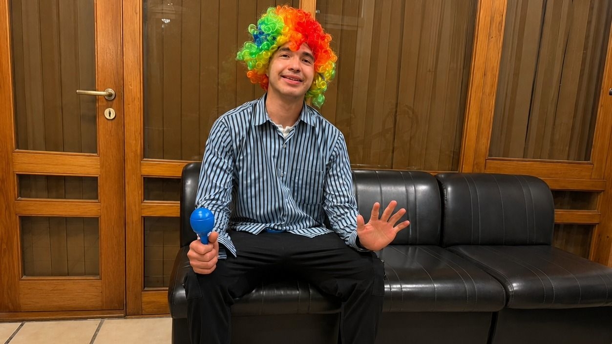 José, el limpiavidrios que regaló globos y sonrisas a niños sanjuaninos