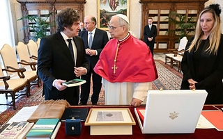 El Gobierno comienza a organizar la visita del papa León XIV a la Argentina