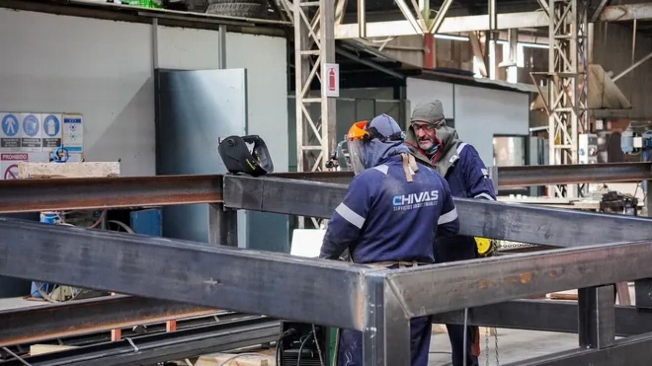 Industria en alerta: cuatro de cada diez máquinas están paradas en Argentina