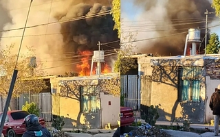 Un incendio en Rawson dejó una vivienda con pérdidas casi totales