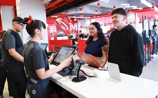 Cuánto cobran los empleados de McDonald’s, Burger King y Mostaza en agosto