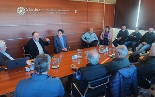 San Juan apuesta por nuevas variedades para recuperar la uva de mesa