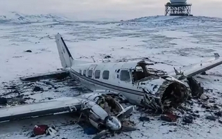 Se estrelló un avión en una base de Alaska y murieron ocho personas