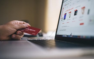 Caída del comercio electrónico: las ventas online bajaron un 5,5% en el país