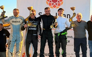 Santiago Reyes debutó en el Rally de Travesía y ganó su categoría y la general