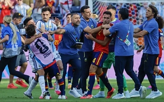 El DT de España Luis de la Fuente apuntó contra Argentina tras las sanciones