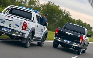 Gran persecución y disparos en la Ruta 11 terminó con cuatro detenidos