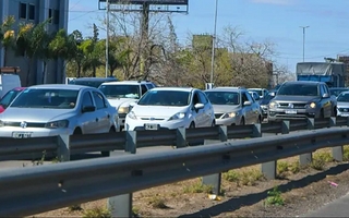 Desde Gobierno cambiaron las reglas para homologar autos importados