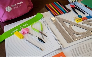 Comenzó la entrega de kits escolares adaptados para jóvenes con discapacidad