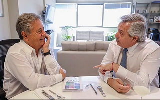 Vacunatorio VIP: citaron a indagatoria a Duhalde, Taiana, Zannini y otros 31 beneficiarios