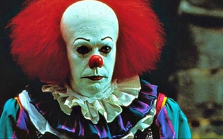 Murió Tim Curry, el actor que aterrorizó al mundo por primera vez como Pennywise