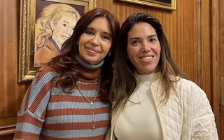 Echaron de la UOM a la dirigente que compró el departamento debajo de CFK