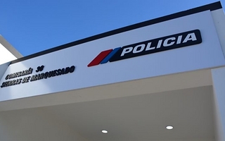 En el móvil, unos policías le hicieron RCP a un nene y le salvaron la vida