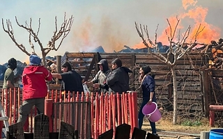 Una agencia de viajes busca ayudar a las familias que perdieron todo en los incendios