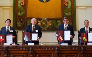 Argentina, Chile, Bolivia y Perú firman una alianza minera histórica