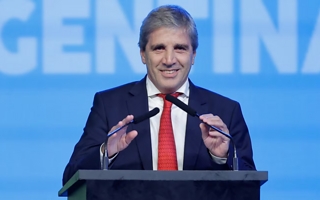 Caputo viaja al G20 para defender el plan económico ante las potencias