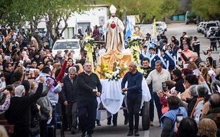 Valle Fértil honró a San Agustín con una multitudinaria fiesta
