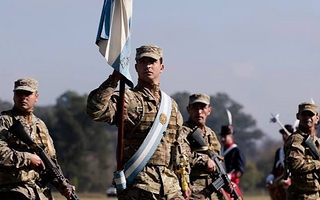 Nación anunció aumentos de sueldos para las Fuerzas Armadas y Seguridad