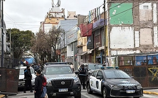 Suspendieron el desalojo de una sinagoga de Flores tras horas de tensión