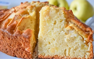 Torta matera de manzana: la receta sin harina ni azúcar con solo 5 ingredientes