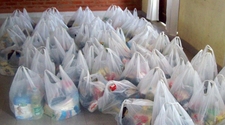 Por la crisis nacional Desarrollo Humano duplicó la entrega de bolsones alimentarios