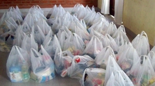 Por la crisis nacional Desarrollo Humano duplicó la entrega de bolsones alimentarios