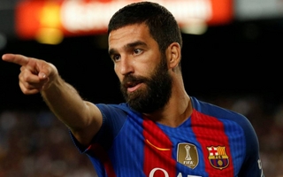 Arda Turan fue condenado a 2 años y 8 meses de prisión 