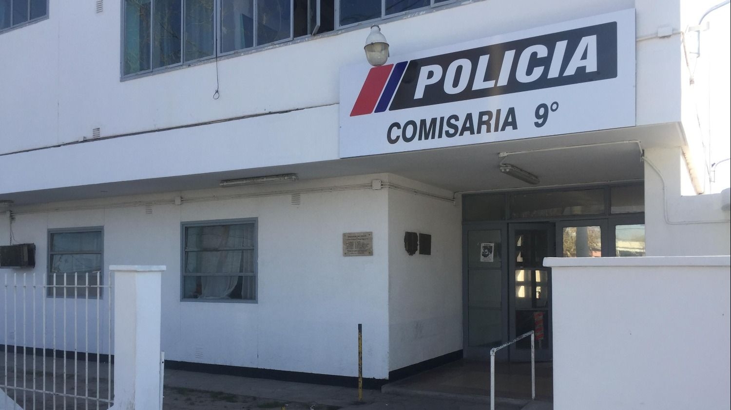 Desplazaron a 61 efectivos de la Comisaría 9° por un supuesto robo de ropa  interior