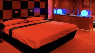 La supuesta víctima atacada en un hotel transitorio negó el robo