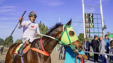 Croupier, de San Luis, voló y se quedó con el Clásico Domingo Faustino Sarmiento