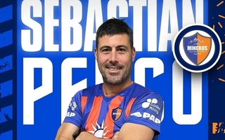 Arrancó la motoneta: Penco hizo su debut con Minero desde el banco marcando un gol