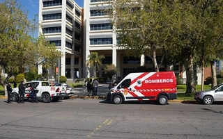 Mientras evacuaban el Cívico, hubo otra amenaza de bomba en una escuela