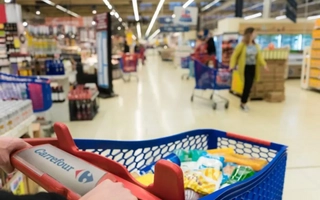 Carrefour adquiere cadena de supermercado