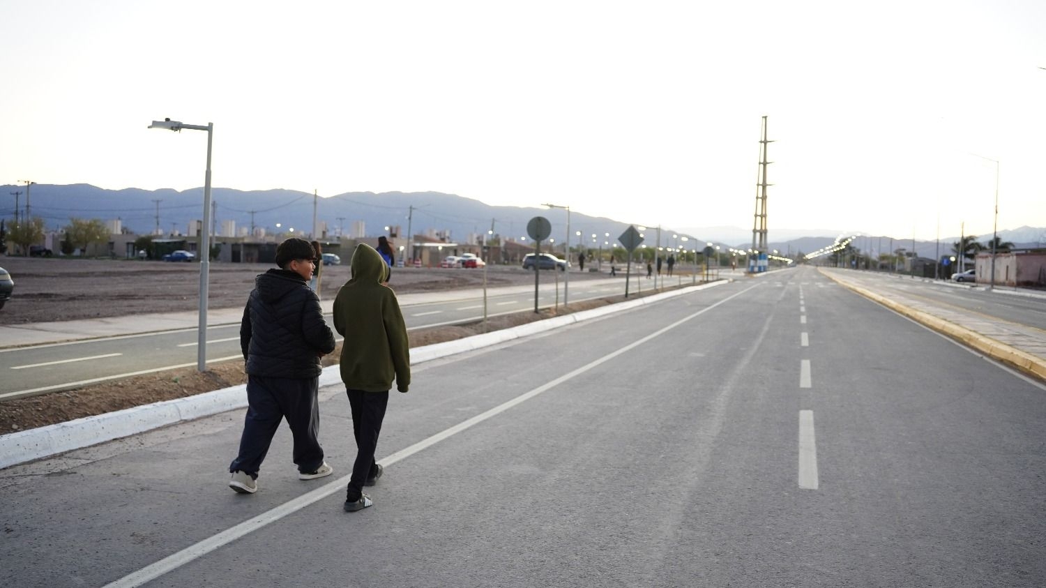 Orrego anunció la repavimentación de dos tramos clave en Rawson