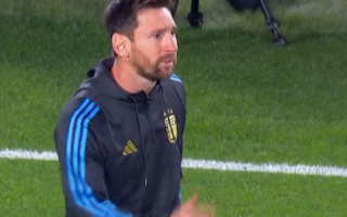 Messi se emocionó antes de su último partido oficial en la Selección como local 